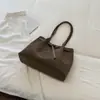 Bolsa de ombro vintage de alto estilo, novo modelo outono de 2026, bolsa tote espaçosa e despojada, bolsa de ombro simples para o dia a dia