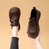 Mocasines de Malla Hueca con Suela Gruesa para Mujer, Nuevo Estilo Verano 2026, Zapatos Individuales Versátiles Adelgazantes, Zapatos Pequeños de Cuero de Malla Transpirable