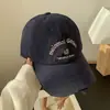 Gorra de Béisbol Color Rojo Bayo Mismo Estilo que Zhao Lusi para Mujer, Sombrero Americano Versátil, Ala Ancha, Cara Grande, Gorra Pequeña