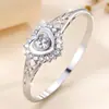 Pulsera de Corazón Hueco de Moda Estilo Coreano Incrustada con Diamantes, de Gama Alta, Versátil, a la Moda, Pulsera de Lujo Ligero