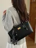 Bolsa de Ombro Retro Feminina Moda Outono/Inverno 2026 Nicho Bolsa de Ombro Único Grande Capacidade Alta Qualidade para o Dia a Dia Bolsa Transversal