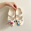 Zapatillas Mary Jane para Niñas Lindas de Dibujos Animados con Punta Cerrada 2026 Verano Nuevo Estilo Zapatos de Agujero Poco Profundo Antideslizantes para Bebés y Niños