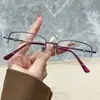 Venta Directa de Fábrica de Gafas de Lectura Metálicas de Medio Marco para Mujer, Monturas Elegantes y Versátiles para Personas de Mediana Edad y Mayores