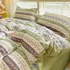 Juego de ropa de cama de cuatro piezas grueso y cálido, terciopelo de leche de alto gramaje, nuevo estilo 2026, diseño fresco y minimalista, juego de sábanas de tres piezas