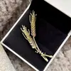 Broche de Espiga de Trigo de Zirconio Completo para Mujer 2026 Nuevo Broche Exquisito de Gama Alta Diseño de Nicho Accesorio de Pin para Ropa Tendencia
