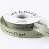 Fita impressa em inglês de 2 cm com um toque de luxo, usada para embrulhar buquês, decorar caixas de presente e como material artesanal para floristas.