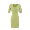 Vestido de estilo americano picante para mujer, cuello en V, abotonado, manga media, verano 2026, nuevo, francés, pura deseo, ajustado, bodycon, largo