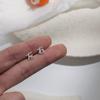 Brincos Mini Simples e Elegantes Banhados a Prata, Pequenos e Discretos, Podem Ser Escondidos e Não Precisam Ser Removidos ao Dormir, Adequados para Estudantes e Mulheres
