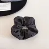 Scrunchie de Lã Cinza com Bolinhas Estilo Coreano para Outono e Inverno, Elástico de Cabelo Simples e Versátil, Acessório para Coque