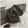 Bolso Cesta de Verduras Retro de Mano para Mujer 2025 Invierno Nuevo de Moda Estilo Coreano Bolso Cubo Bolso de Hombro Único Bolso Cruzado