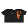 VLONE FOG Trendy Brand Big V Mother Logo Cherry Blossom Manga curta Esboço Bordado Lip Print Graffiti Print Camiseta