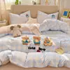 Novo Estilo 2026 Conjunto de Roupa de Cama de Quatro Peças Bordado Misto de Algodão Puro para Todas as Estações, Conjunto de Três Peças para Estudantes, Lençol de Cama e Capa de Edredom
