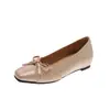 Sapatos Quadrados Femininos Estilo Ballet Francês 2026 Novo Modelo Sapatilhas Mary Jane Planas com Laço Sapatos Pequenos de Couro Retrô