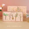 Exquisita caja de regalo con marcapáginas de papel calado floral para compañeros de clase regalos de agradecimiento para profesores Día del Maestro pequeños regalos personalizados