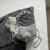 Bolso de Nube de Color Sólido Elegante de Alta Apariencia 2026 Verano Nuevo de Moda Tendencia Personalidad Trendy Ins Bolso Cruzado con Cadena