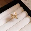 Conjunto Minimalista Geométrico de Colar e Brincos de Coração em Metal Estilo Coreano, Corrente de Clavícula de Luxo Leve de Alta Qualidade, Joias com Design de Nicho