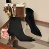 Botas de Cano Curto Femininas 2026 Outono/Inverno Novas Bico Fino Botas Slim Salto Alto Fino Zíper Elástico Botas de Moda