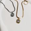 Exquisita Cadena Clavicular Cuadrada Retro Francesa para Mujer de Alta Gama con Diseño de Collar con Colgante de Diamante Zircón que Conserva el Color, Combinable con Todo