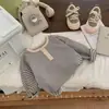 Camiseta de manga larga para niños, nueva camiseta básica de rayas clásica estilo coreano para niñas, top de forro polar para otoño e invierno