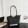 Bolsa de Tecido Grande Capacidade para o Dia a Dia Feminina Nova de Alto Valor Simples de Ombro Único Sob o Braço Bolsa Tote Moderna Chique
