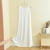 Nuevo modelo de verano modal talla grande plisado cuello redondo suelto casual, versátil adelgazante vestido para casa, vestido sin mangas