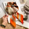 Novo Lenço Quadrado Pequeno de Seda de Amora de Alto Padrão Mostra Temperamento Lenço Externo de Seda Moda Cinto Decorativo para Cabelo Lenço de Proteção para Pescoço