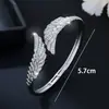Suministro Transfronterizo: Pulsera Vintage Estilo Palacio con Ala de Pluma y Circonita Microincrustada, Elegante y Graciosa Pulsera para Mujer al por Mayor