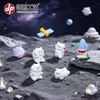 Oso espacial de dibujos animados creativo, astronauta, juego de moda, adornos pequeños de resina hechos a mano, decoración de escritorio, coche, hogar, manualidades