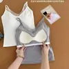 Camisola cálida de forro polar para otoño e invierno con hermoso diseño en la espalda, cuello en V con ribete de encaje, almohadillas en el pecho, tirantes finos, copas fijas y hermoso diseño en la espalda