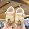 Zapatos Suaves de Suela Blanda para Bebé Niña Pequeña Zapatos para Bebé de un Año Estilo Primavera/Otoño de 6 a 12 Meses Zapatos Pre-Caminantes Aprendiendo a Caminar