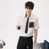 Camisa Masculina de Manga Curta com Gola Reversível, Marca Nova Tendência Verão 2026, Top Versátil Preto Patchwork Estilo Casual para o Dia a Dia