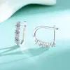 Pendiente de aro de plata de ley s925 transfronterizo con fila de perforaciones Mosan, hebilla de oreja con piedra de perforación de fila única japonesa y coreana, pendientes de nicho, temperamento simple, versátiles