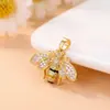 Colgante transfronterizo personalizado de abeja e insectos coloridos, accesorios de joyería DIY, versátiles y únicos, accesorios de cobre de nicho incrustados con circonita