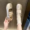Zapatos Mary Jane planos de plata estilo francés para mujer, nueva colección de otoño 2026, punta redonda, pequeños zapatos de cuero estilo coreano delicados