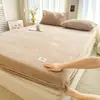 Nueva ropa de cama suave para dormitorio de estudiantes, sábana individual de color liso de terciopelo de leche - serie hogar