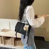Bolso mensajero de gama alta de nicho para mujer, nuevo y moderno de 2026, de gran capacidad, versátil, para el hombro o cruzado, para el día a día.