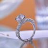 Anillo de Diamante Moissanita Color D de 2 Quilates de Plata S925 de Venta Caliente Transfronteriza, Fabricante Mayorista de Anillos de Cielo Estrellado de Lujo de Cuatro Garras