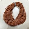 Hilo de coser de cuerda con núcleo envuelto Accesorios para prendas de vestir Cuerda de cuero PU Accesorios para joyería Cuerda redonda Venta al por mayor Cuerda de pulsera colorida