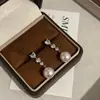 Pendientes de Zirconia y Perla con Forma de Corazón de Lujo Ligero Estilo Francés para Mujer, de Alta Gama, Elegantes, Modernos, Versátiles