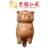 Pendente de Gatinho em Madeira de Cipreste Sangrento Esculpido Artisticamente Ornamento Portátil Criativamente Gravado Gatinho Fofo de Madeira Maciça Pingente para Bolsa