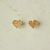 Aretes de Corazón Esmerilado, Lujo Ligero y Sensación de Alta Gama, Aretes de Diseño Nicho, Accesorios de Oreja Minimalistas Elegantes y Únicos