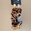 Pendientes de Plata Aguja Piel Estampado Leopardo Redondos Plisados Colgante de Borla Estilo Europeo y Americano Pendientes de Nicho de Alta Gama para Mujer