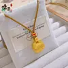 Nueva Colección Tienda Dorada: Collar Colgante Pequeño Gordo de la Fortuna para Atraer Riqueza para Mujeres, Nuevo Estilo Chino, Diseño de Nicho, Colgante Simple y Versátil