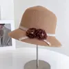 Sombrero de Pescador de Encaje y Cinta Estilo Chanel para Mujer, Sombrero de Paja de Verano con Protección Solar y Decoración de Camelia, Sombrero de Sol para Exteriores