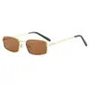 Moda Europea y Americana Nuevas Gafas de Sol Cuadradas de Marco Pequeño Retro Versátiles para Conducir Gafas Anti-UV Modernas para Hombres y Mujeres
