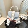 Bolsa Quadrada Pequena Colorida Doce da Moda para Comércio Exterior, Novo Modelo 2026, Bolsa de Mão Casual Elegante Brilhante, Bolsa de Ombro e Transversal Simples