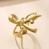 Anillo Popular Transfronterizo para Mujer, Anillo de Acero Inoxidable con Baño de Oro de 18 Quilates Moderno y de Alta Gama, Anillo de Acero de Titanio con Lazo Prensado en Aceite