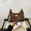 Bolsa de Axila Feminina 2026 Nova Tendência Outono Vintage High-End Nicho Camurça Para o Trabalho Ombro Transversal