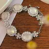 Pulsera de Calcedonia Blanca Natural, Pulsera de Ágata Blanca de Mano con Calcedonia Luna Blanca, Estilo Flor de Diamante de Moda para Mujer