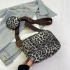 Bolso de hombro moderno con estampado de leopardo, bandolera de texto de moda, bolso de mano portátil para debajo del brazo, bolso cuadrado pequeño de dos piezas.